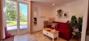 Les Gites Sur La Colline - 1 Bedroom gite with Pool
